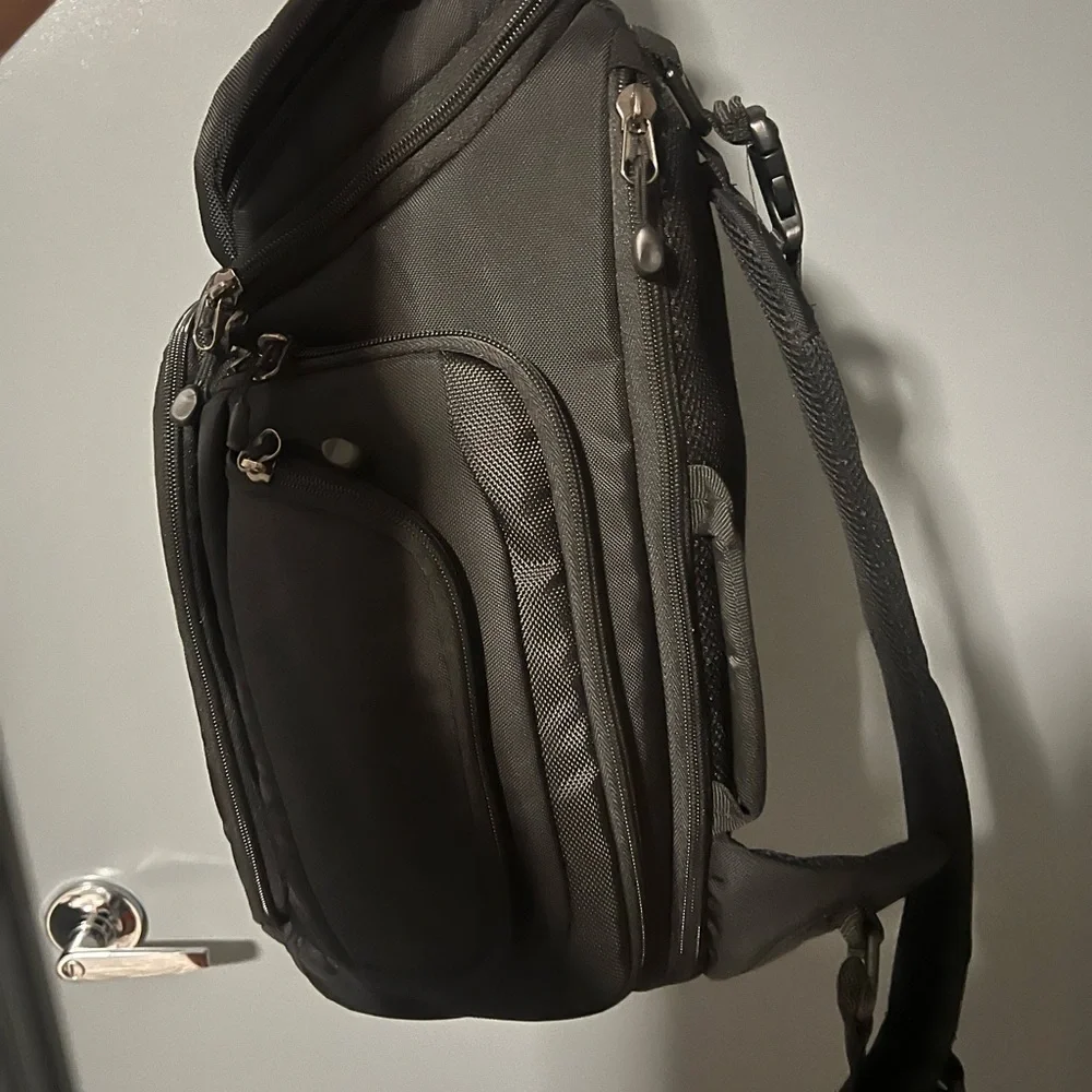 Case Logic Black Sling Backpack